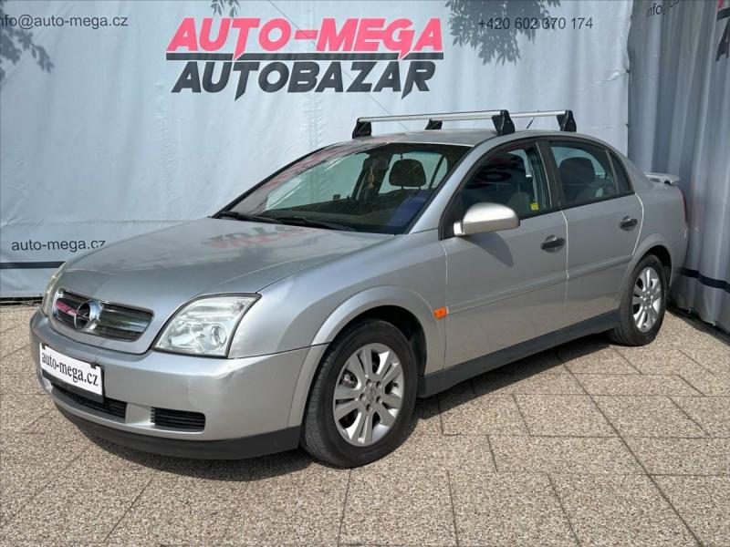 Opel Vectra 1,8 i 90kW, sedan, světle šedá, benzin, rv. 2004